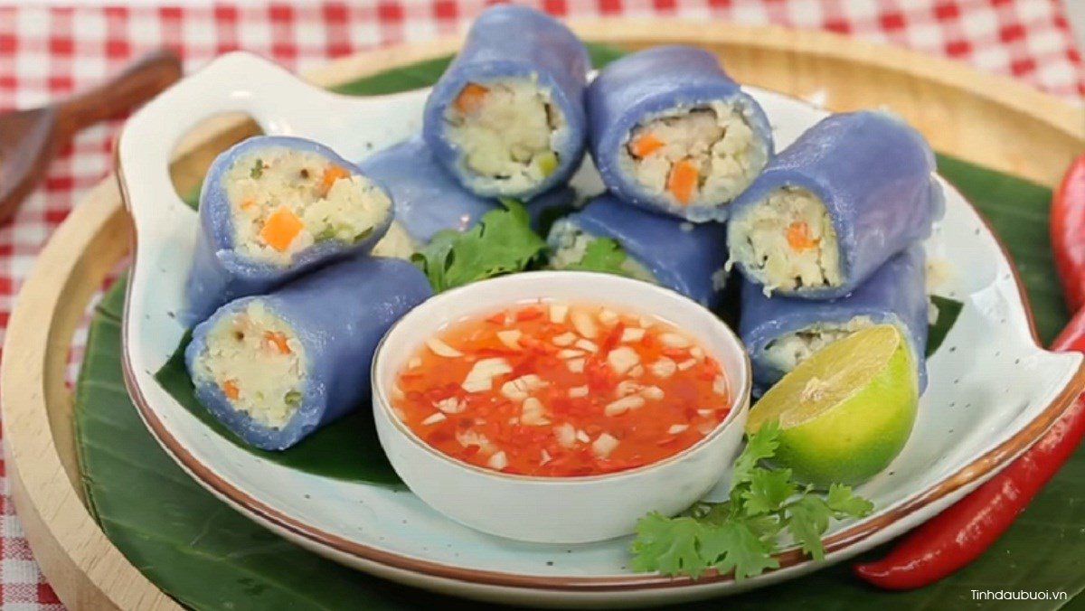 Cach lam banh hoa dau biec hap nhan thit khoai tay nghien