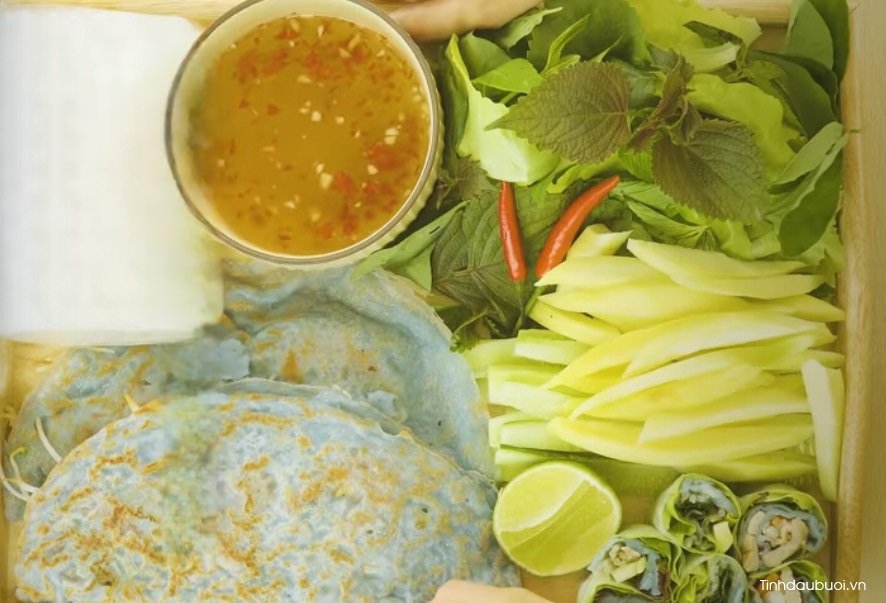 Cách làm bánh xèo hoa đậu biếc cach lam banh xeo hoa dau biec