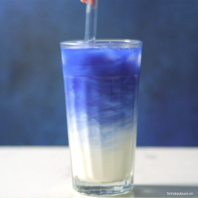 cach pha latte hoa dau biec
